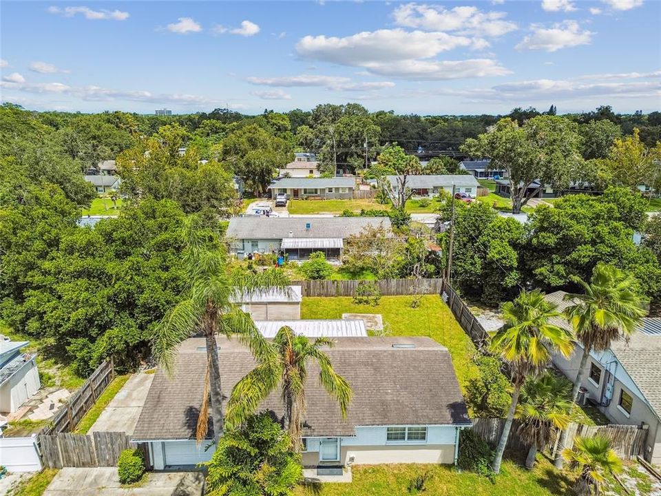 Active With Contract: $274,500 (2 beds, 1 baths, 850 Square Feet)