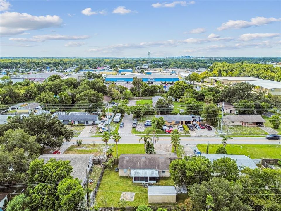 Active With Contract: $274,500 (2 beds, 1 baths, 850 Square Feet)