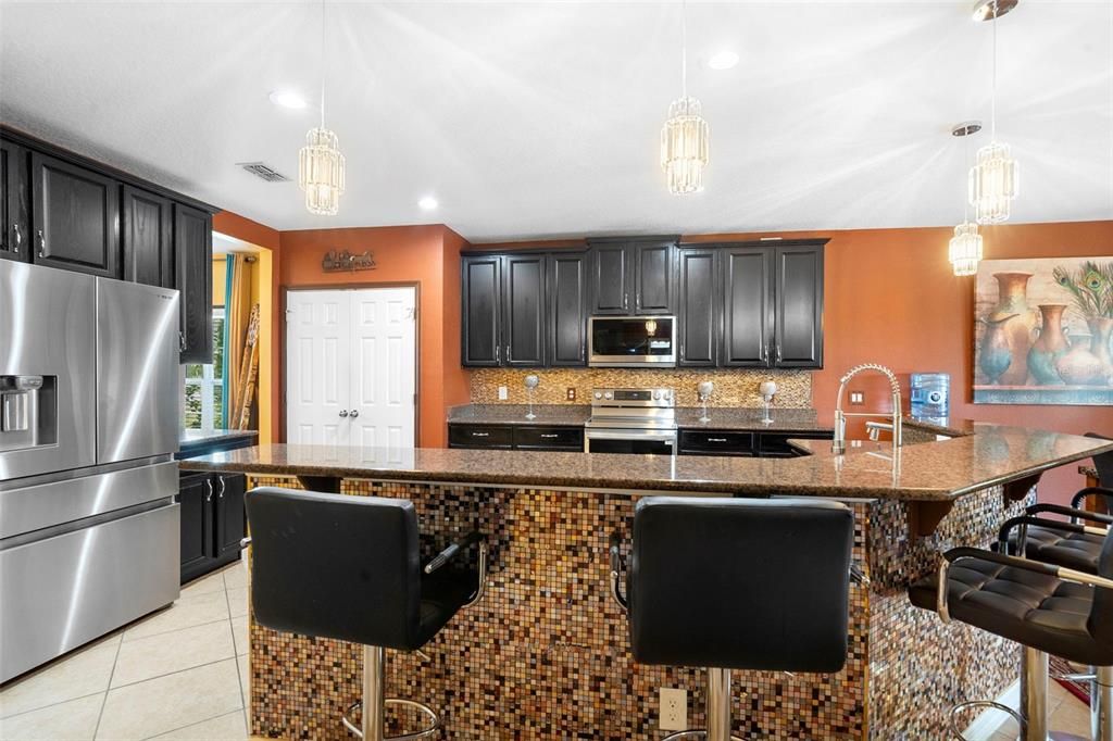 En Venta: $580,000 (5 camas, 3 baños, 3338 Pies cuadrados)