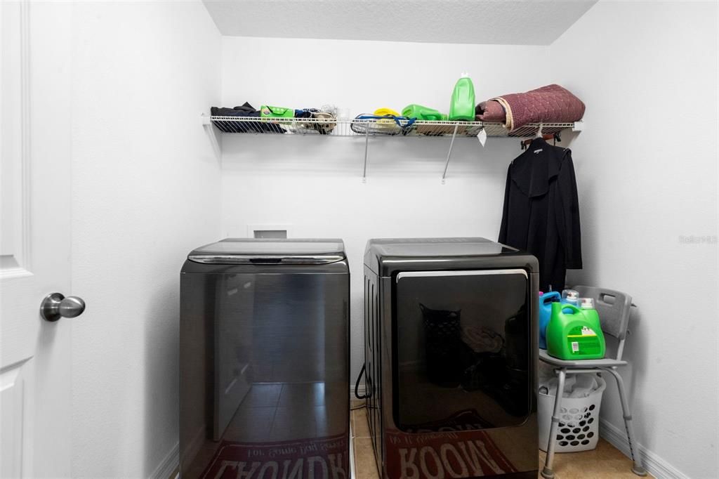 En Venta: $580,000 (5 camas, 3 baños, 3338 Pies cuadrados)