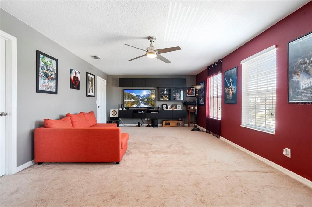 En Venta: $580,000 (5 camas, 3 baños, 3338 Pies cuadrados)