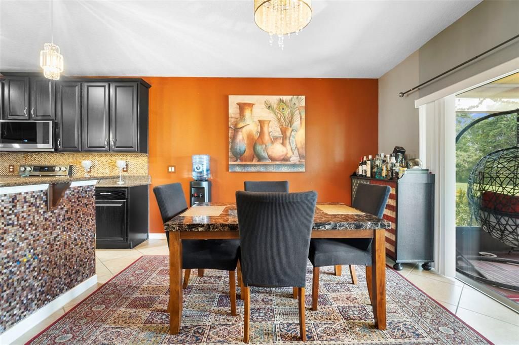 En Venta: $580,000 (5 camas, 3 baños, 3338 Pies cuadrados)