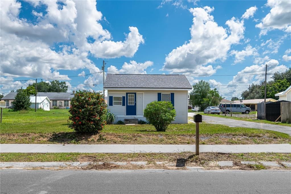 На продажу: $100,000 (2 спален, 1 ванн, 684 Квадратных фут)