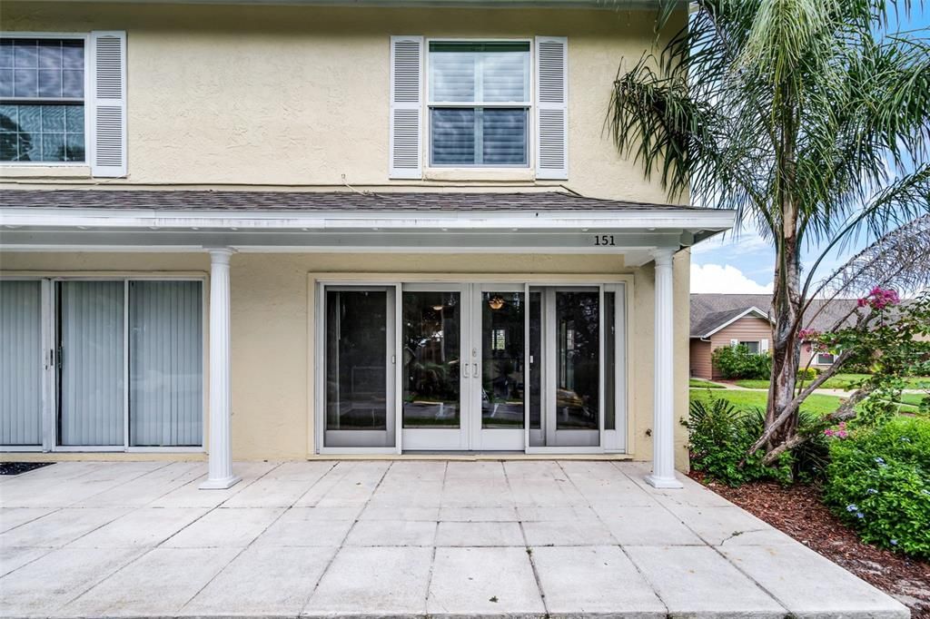 出租: $1,800 (2 贝兹, 2 浴室, 1073 平方英尺)