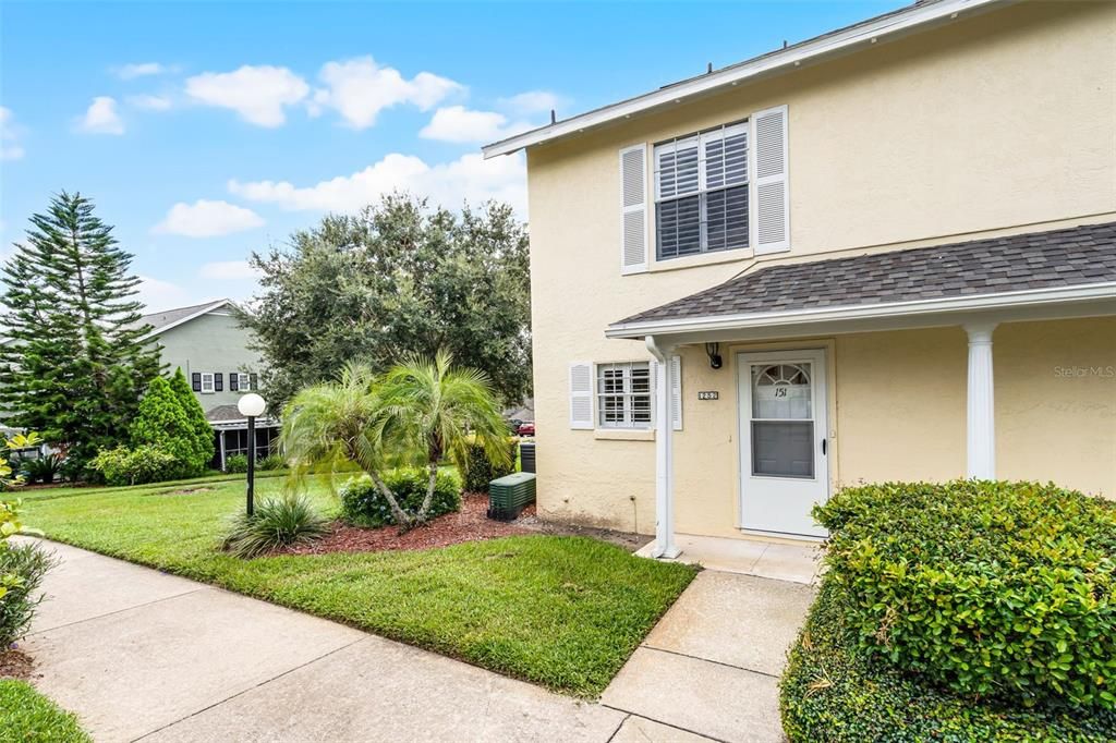 出租: $1,800 (2 贝兹, 2 浴室, 1073 平方英尺)