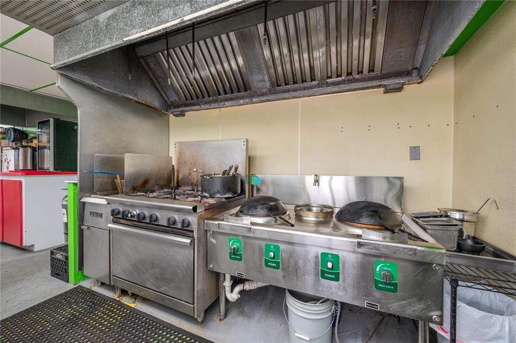 En Venta: $600,000 (0 camas, 0 baños, 1674 Pies cuadrados)