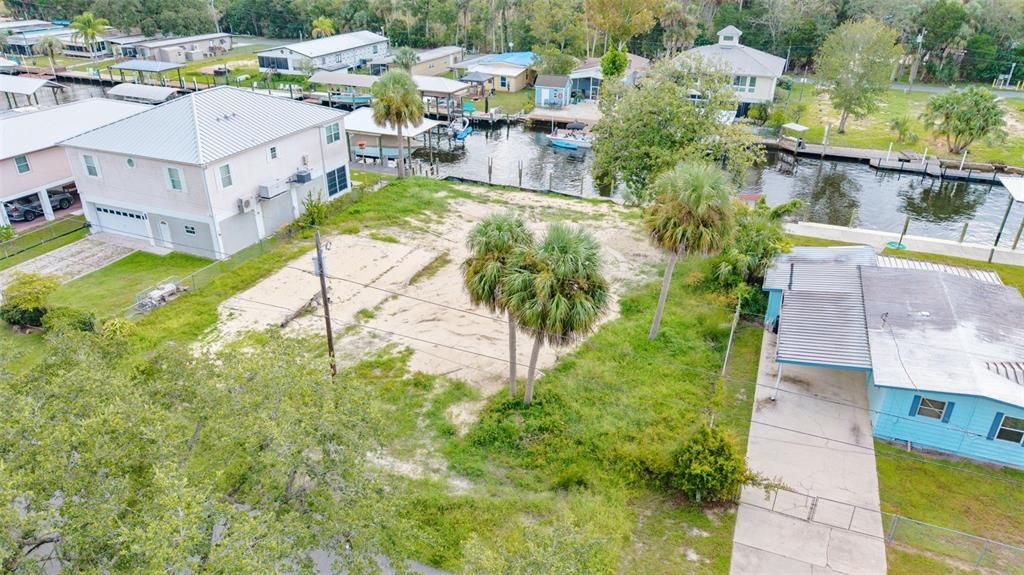 待售: $849,000 (0.26 acres)