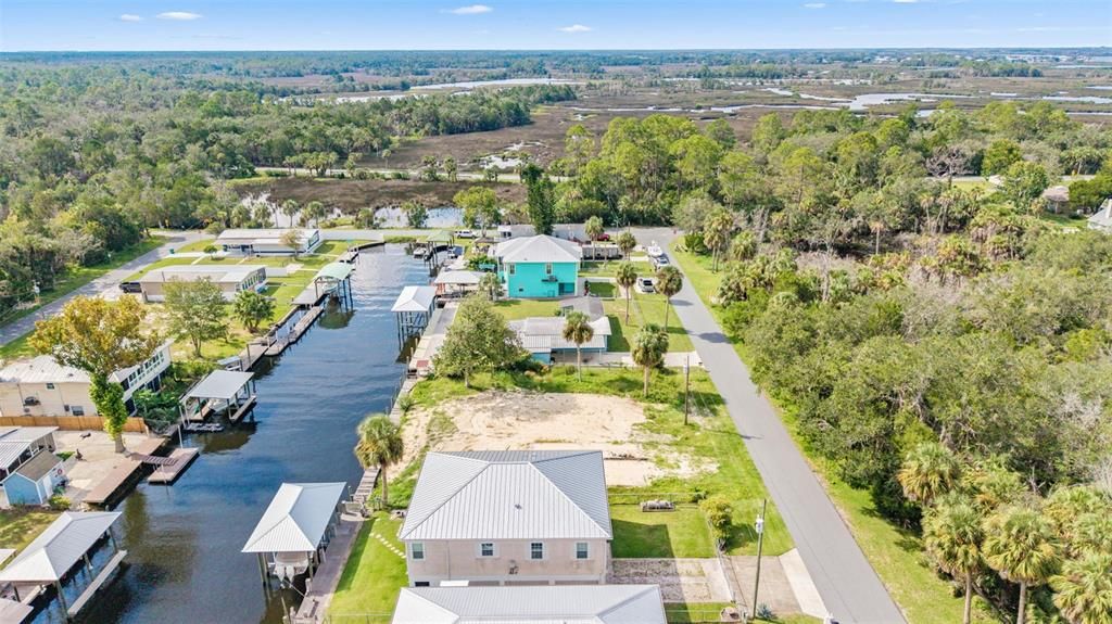 待售: $849,000 (0.26 acres)