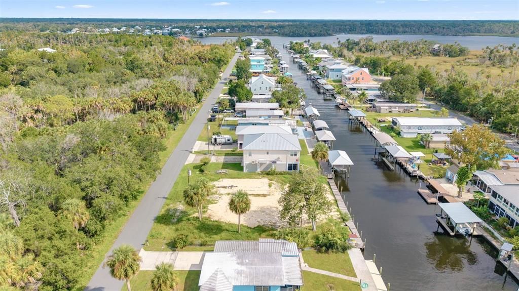 待售: $849,000 (0.26 acres)