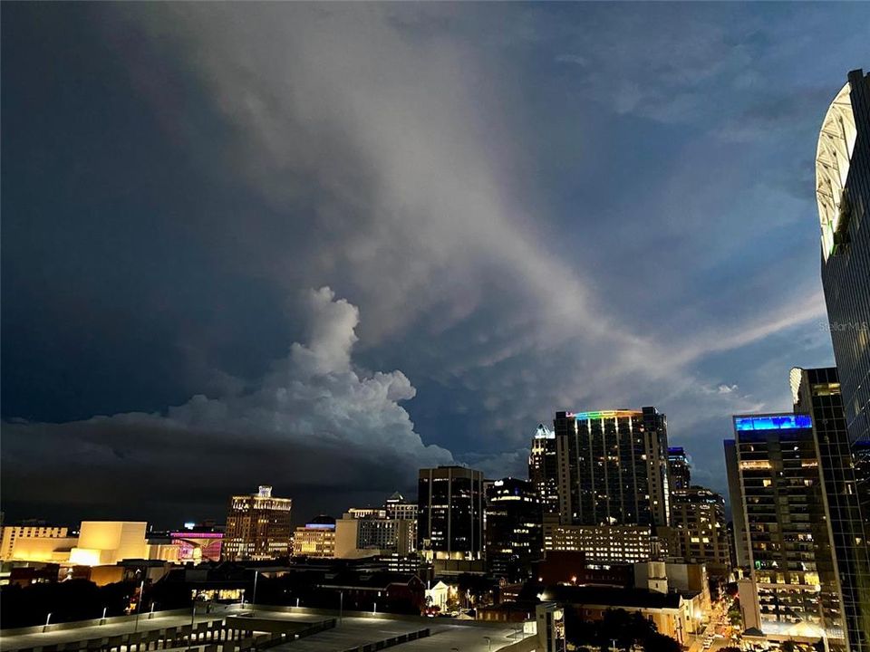 待售: $435,000 (2 贝兹, 2 浴室, 1165 平方英尺)