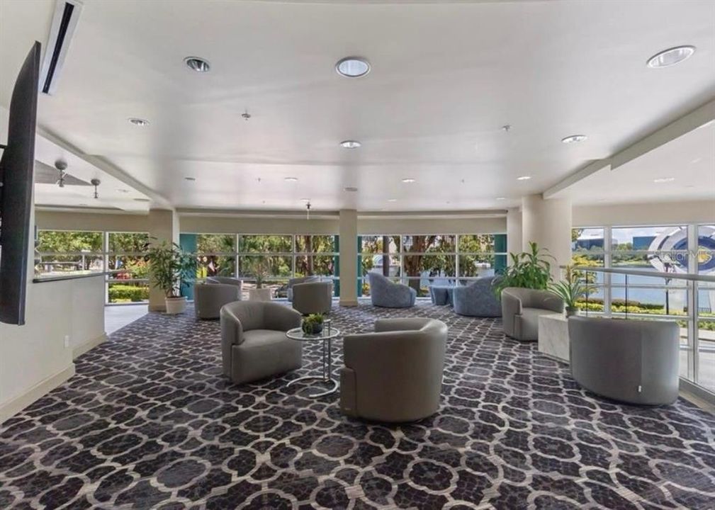 待售: $435,000 (2 贝兹, 2 浴室, 1165 平方英尺)