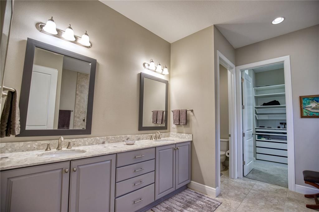 For Sale: $779,000 (4 beds, 3 baths, 2386 Square Feet)