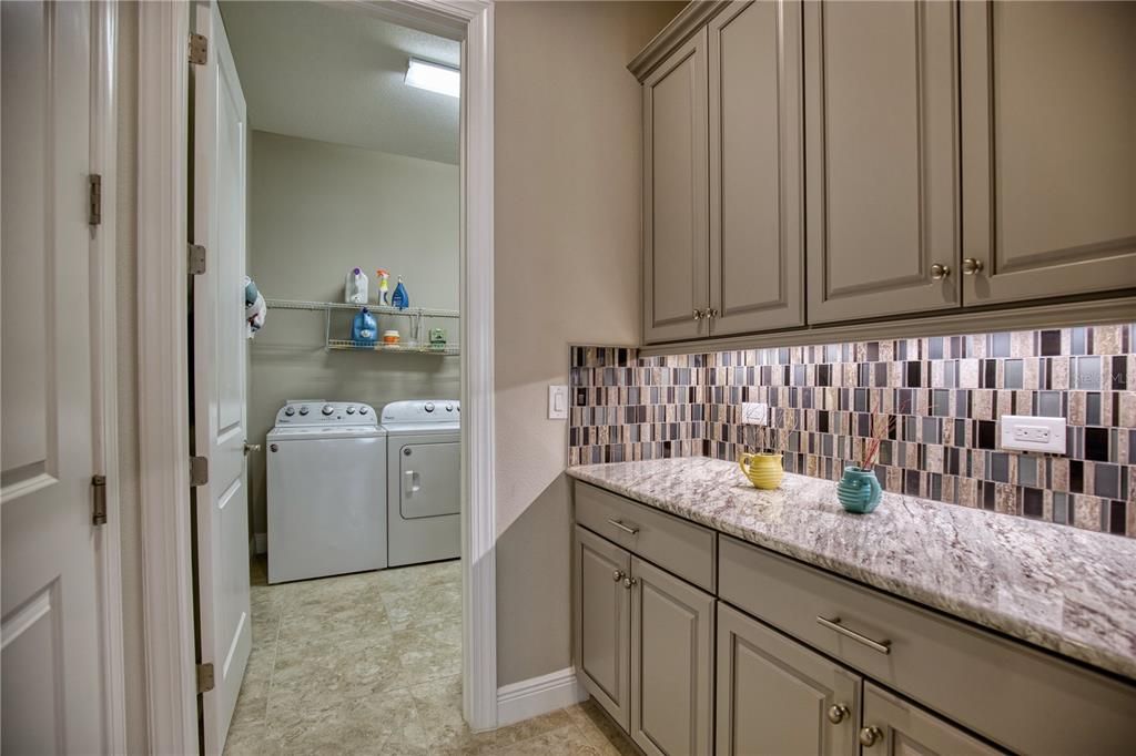 For Sale: $779,000 (4 beds, 3 baths, 2386 Square Feet)