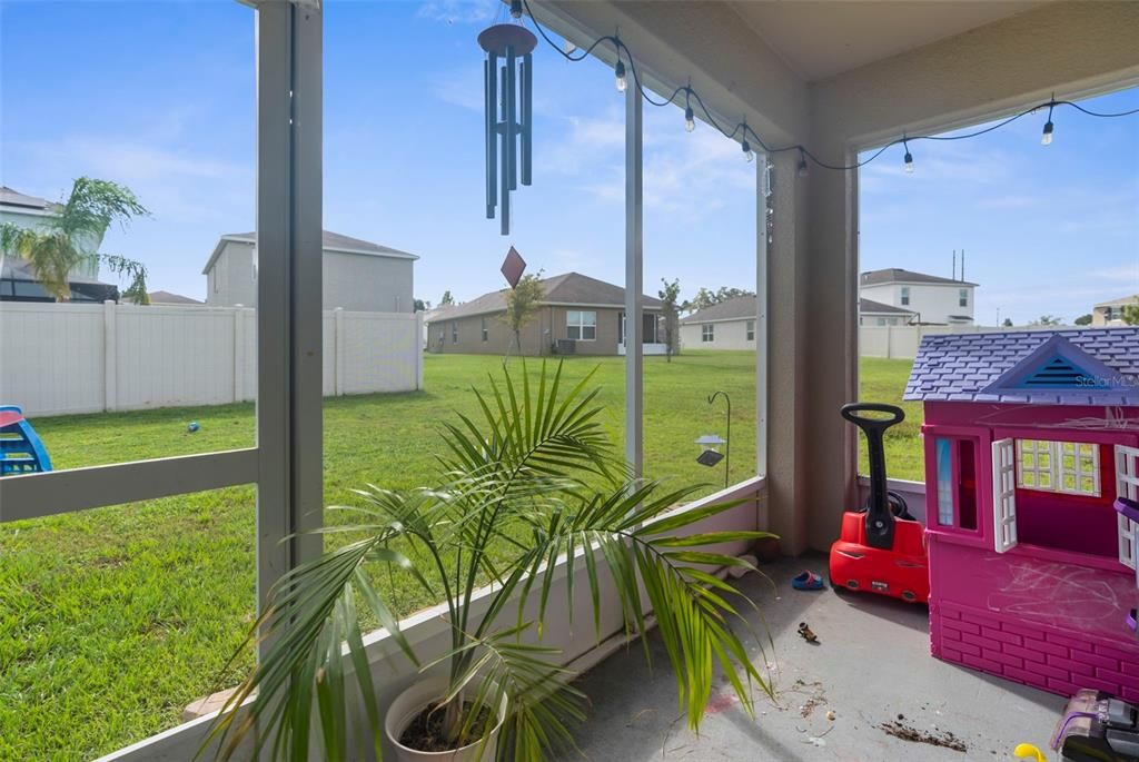 Activo con contrato: $269,900 (3 camas, 2 baños, 1535 Pies cuadrados)