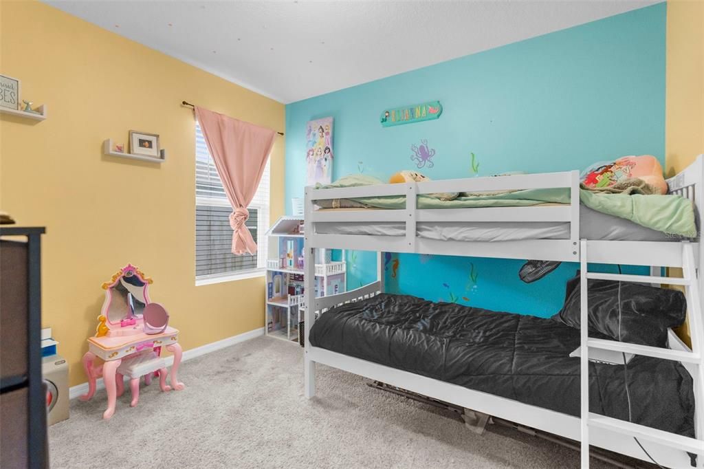 Activo con contrato: $269,900 (3 camas, 2 baños, 1535 Pies cuadrados)