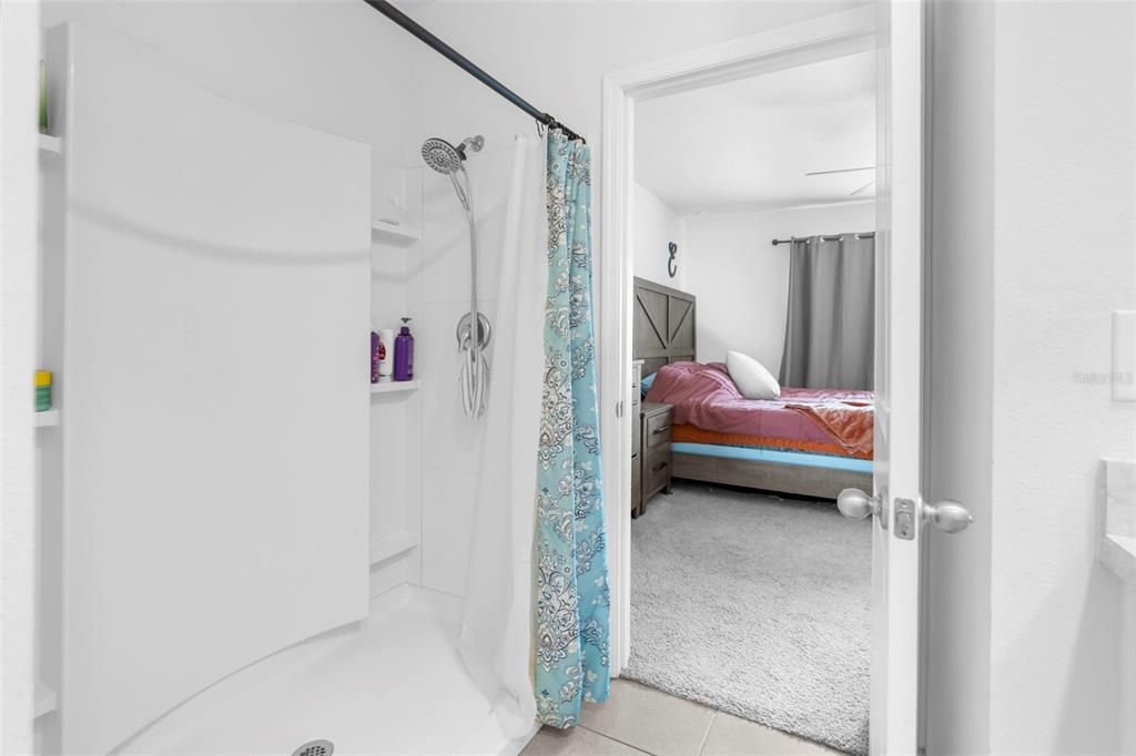 Activo con contrato: $269,900 (3 camas, 2 baños, 1535 Pies cuadrados)