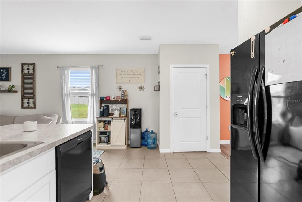 Activo con contrato: $269,900 (3 camas, 2 baños, 1535 Pies cuadrados)