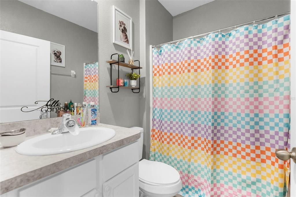 Activo con contrato: $269,900 (3 camas, 2 baños, 1535 Pies cuadrados)