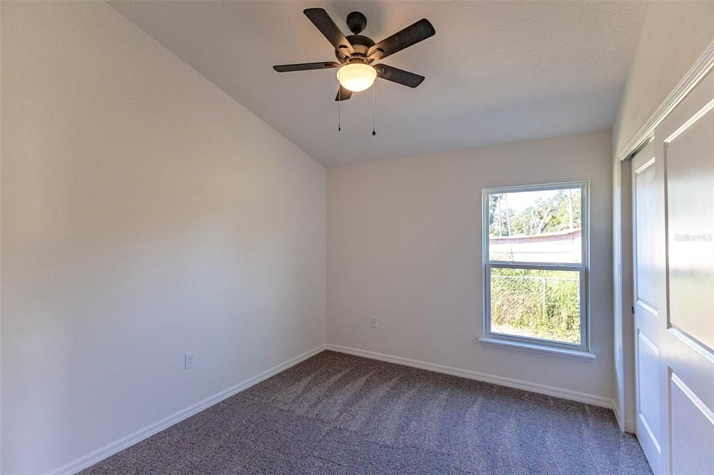 待售: $299,000 (3 贝兹, 2 浴室, 1283 平方英尺)