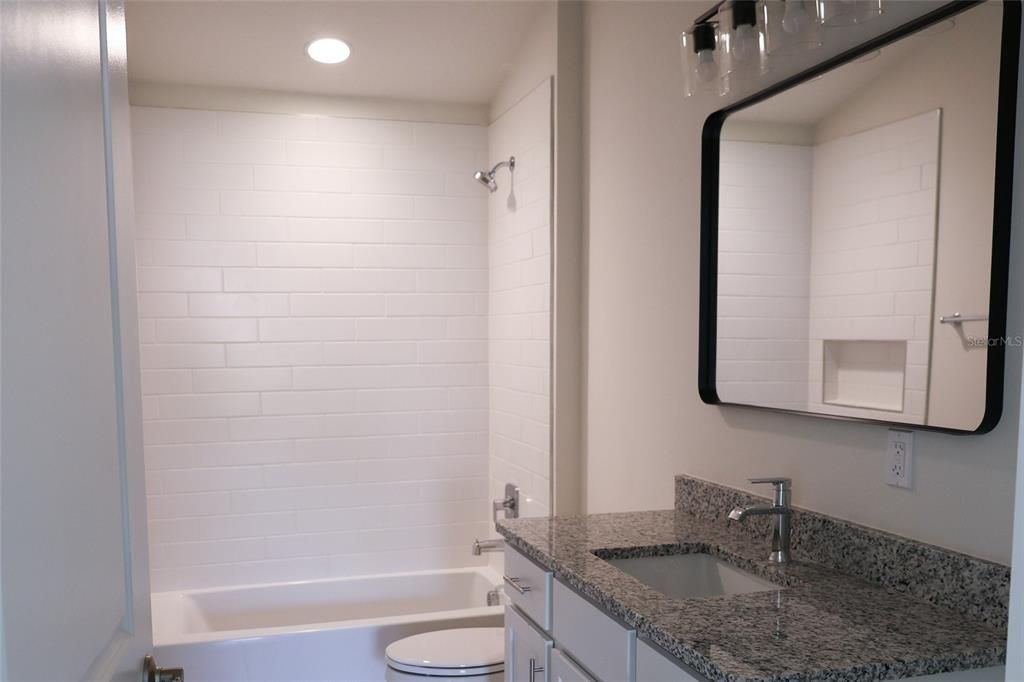 待售: $299,000 (3 贝兹, 2 浴室, 1283 平方英尺)