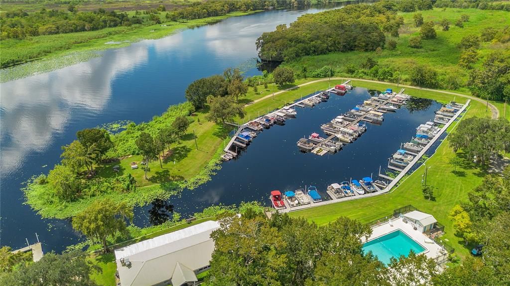 For Sale: $140,000 (2 beds, 1 baths, 672 Square Feet)