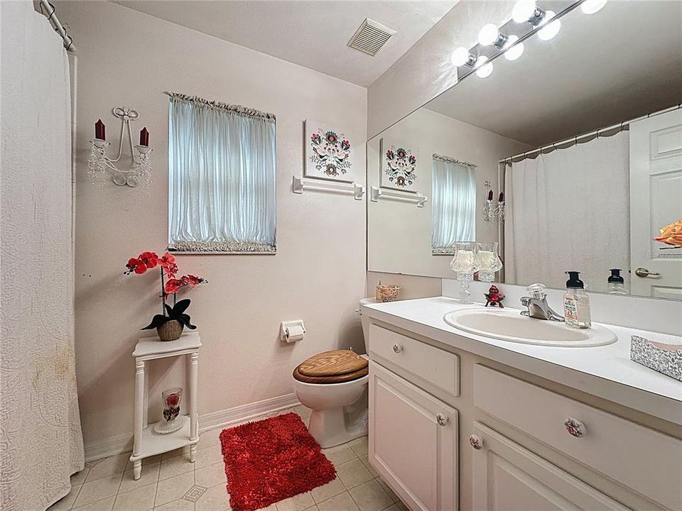 Activo con contrato: $337,500 (2 camas, 2 baños, 1745 Pies cuadrados)