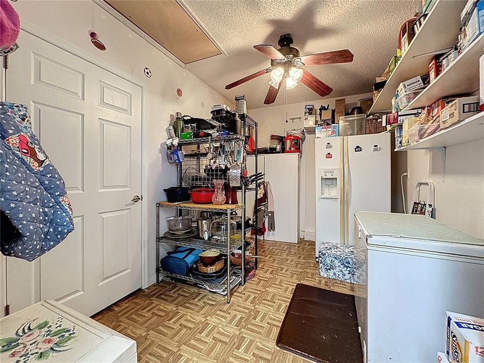 Activo con contrato: $337,500 (2 camas, 2 baños, 1745 Pies cuadrados)