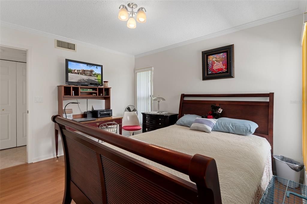 For Sale: $205,000 (2 beds, 2 baths, 1643 Square Feet)