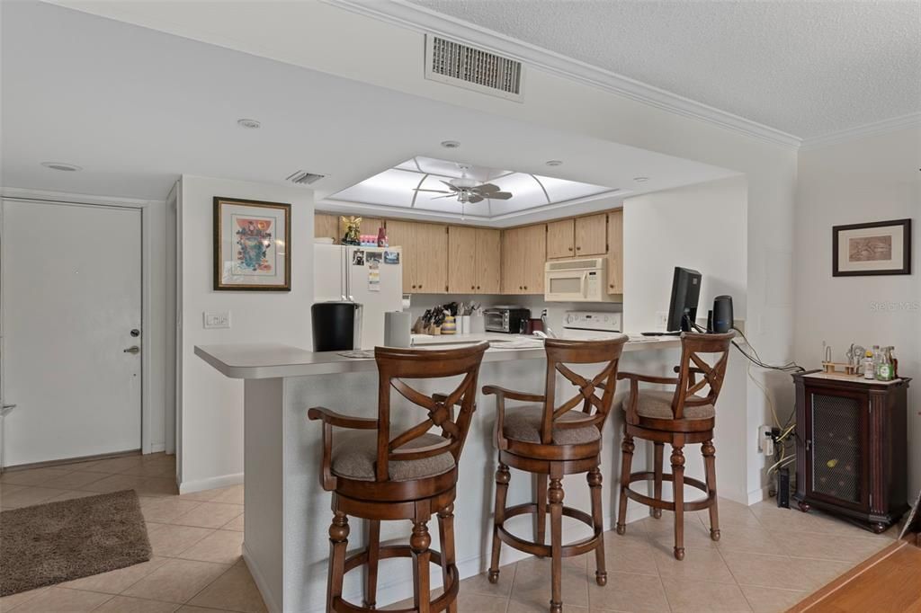 For Sale: $205,000 (2 beds, 2 baths, 1643 Square Feet)