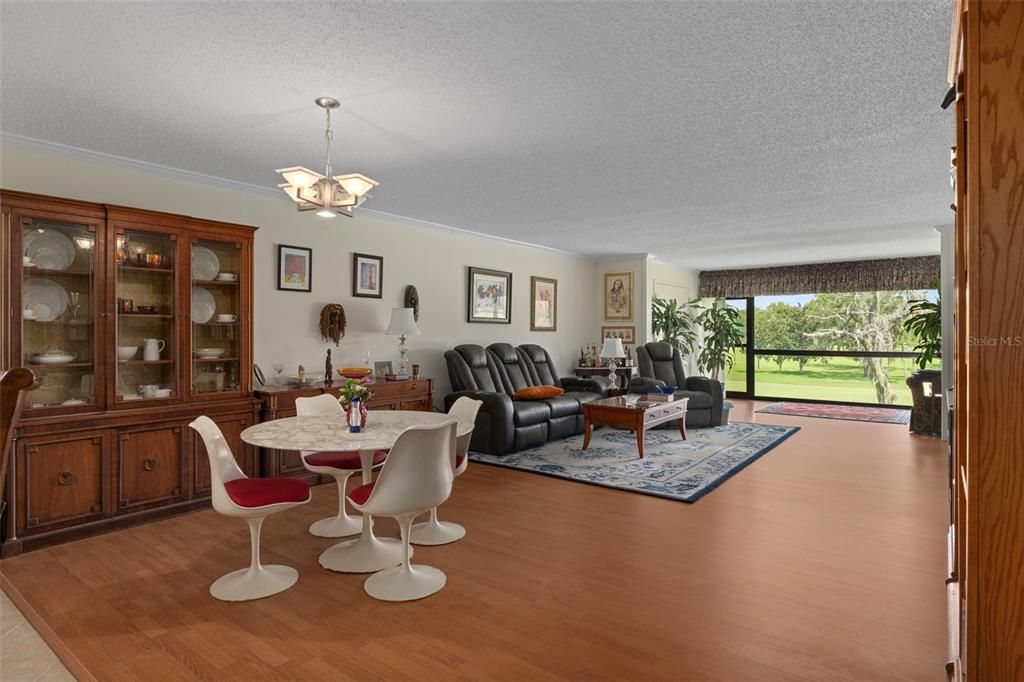 For Sale: $205,000 (2 beds, 2 baths, 1643 Square Feet)