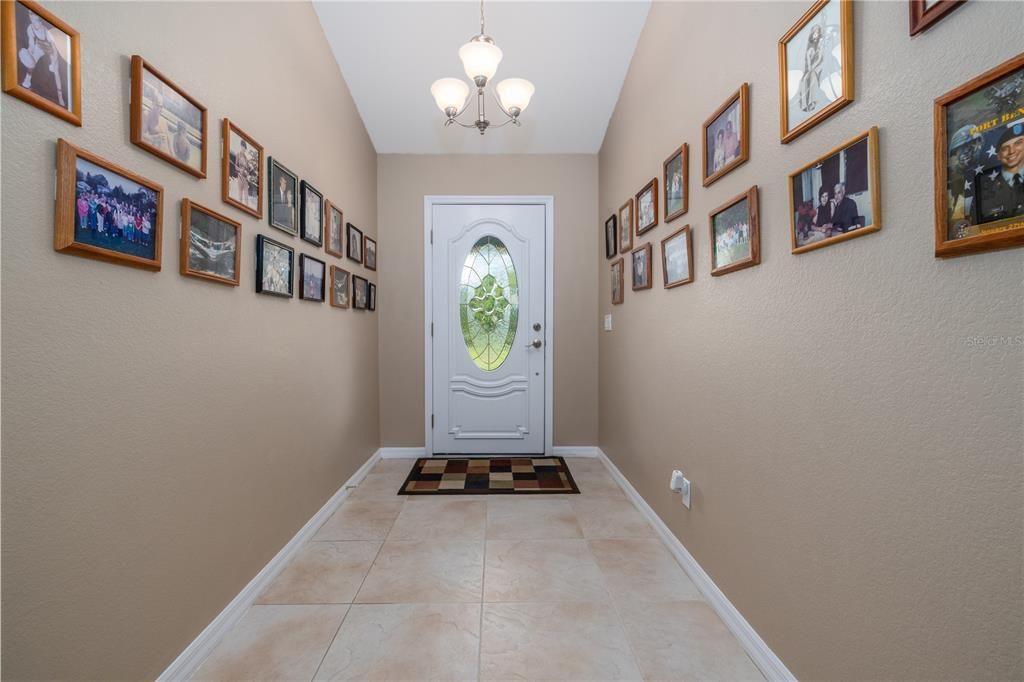 En Venta: $958,000 (3 camas, 2 baños, 2764 Pies cuadrados)