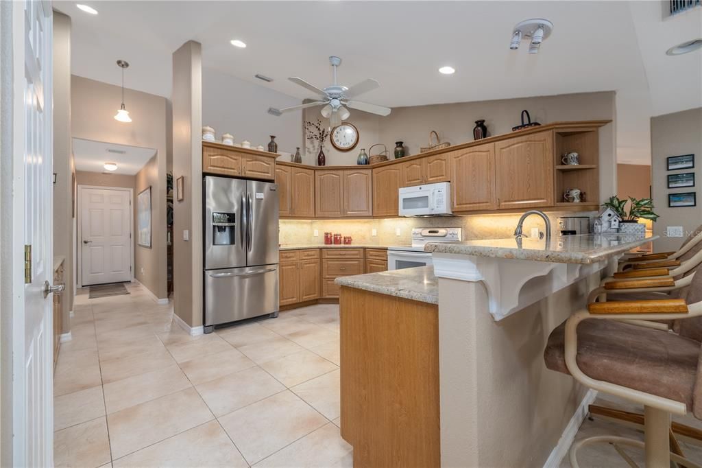 En Venta: $958,000 (3 camas, 2 baños, 2764 Pies cuadrados)