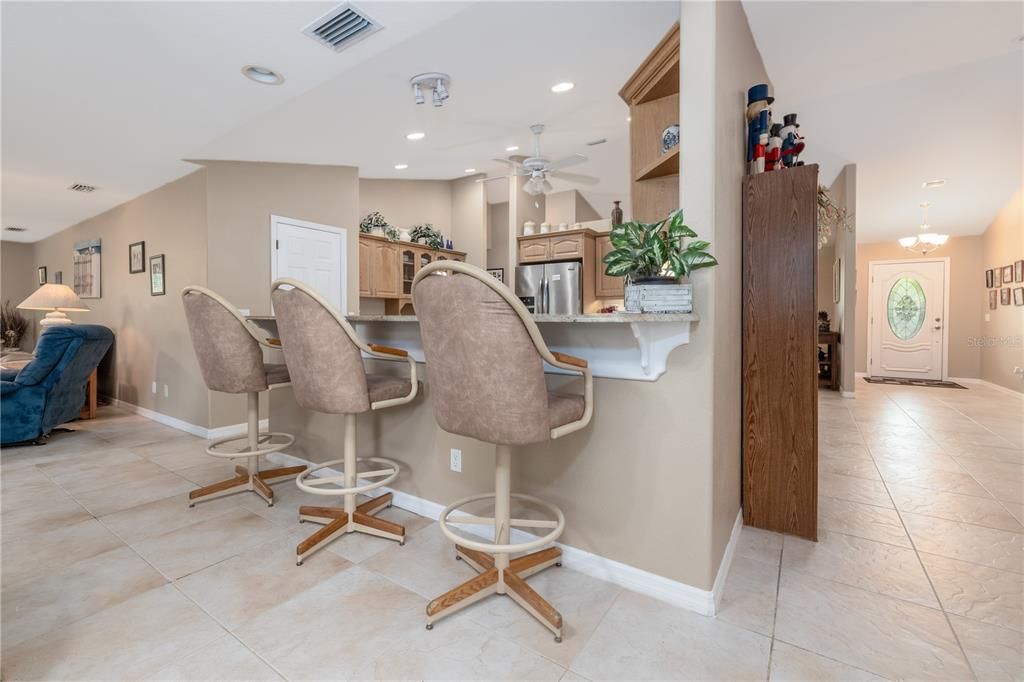 En Venta: $958,000 (3 camas, 2 baños, 2764 Pies cuadrados)