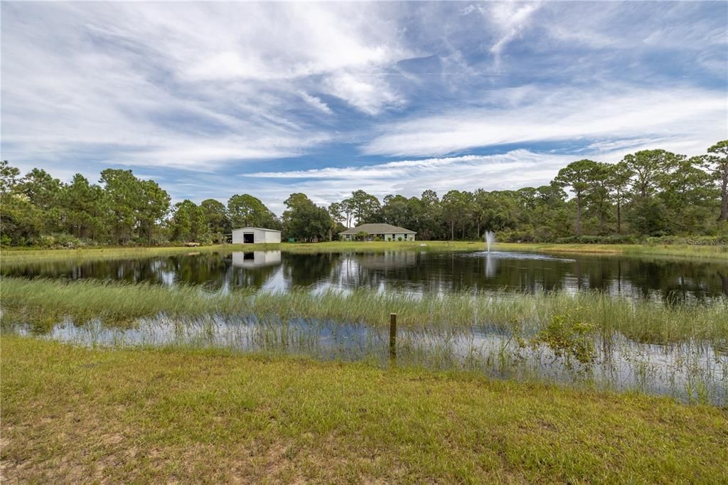 En Venta: $958,000 (3 camas, 2 baños, 2764 Pies cuadrados)