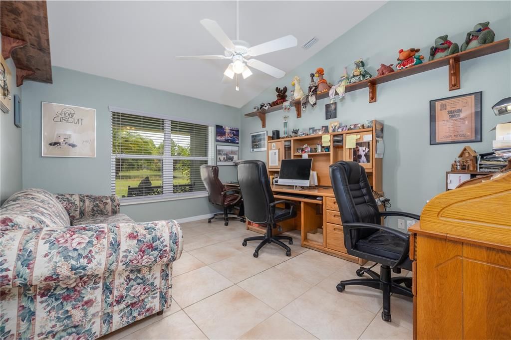 En Venta: $958,000 (3 camas, 2 baños, 2764 Pies cuadrados)