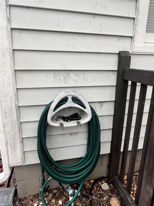 合同活跃: $214,468 (2 贝兹, 1 浴室, 1112 平方英尺)