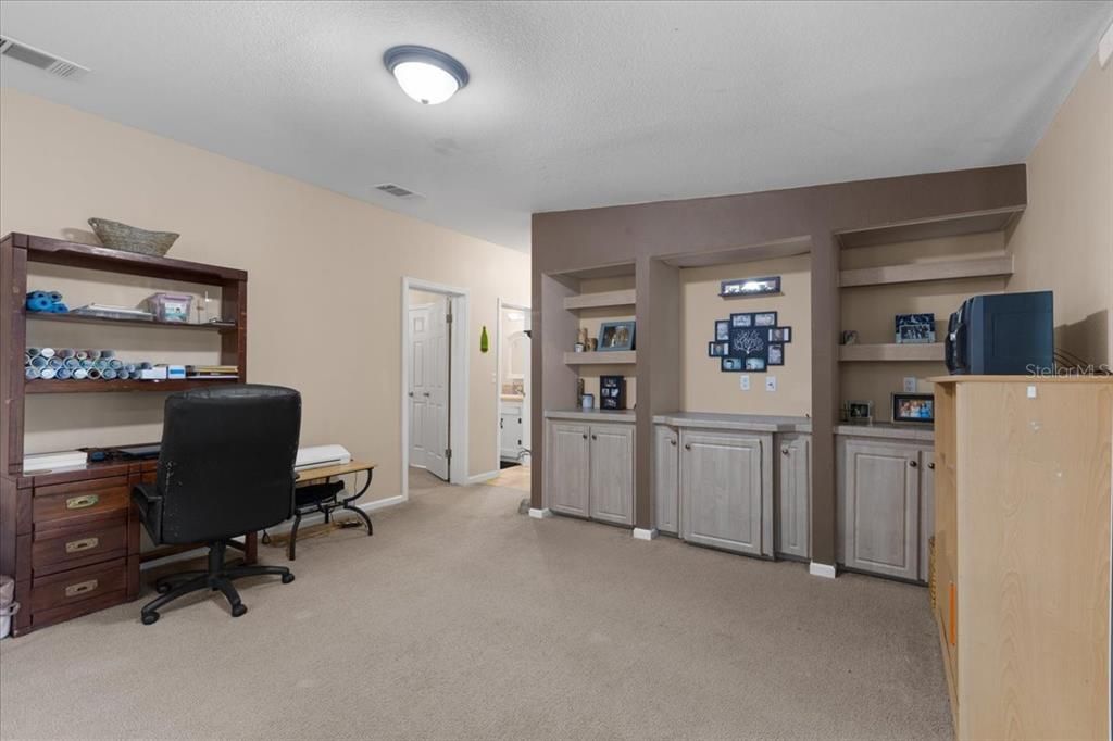 For Sale: $234,900 (4 beds, 3 baths, 2108 Square Feet)