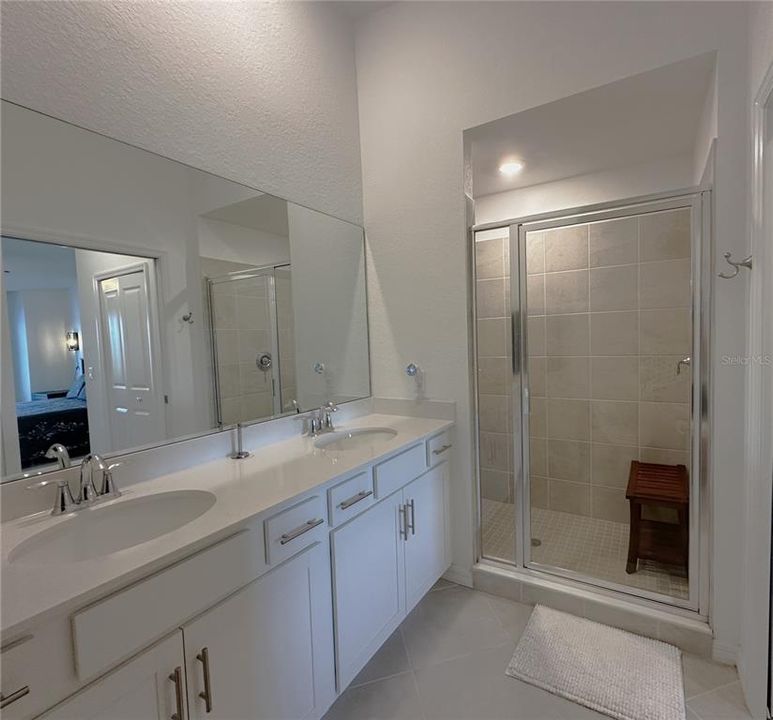 For Rent: $5,000 (2 beds, 2 baths, 1355 Square Feet)