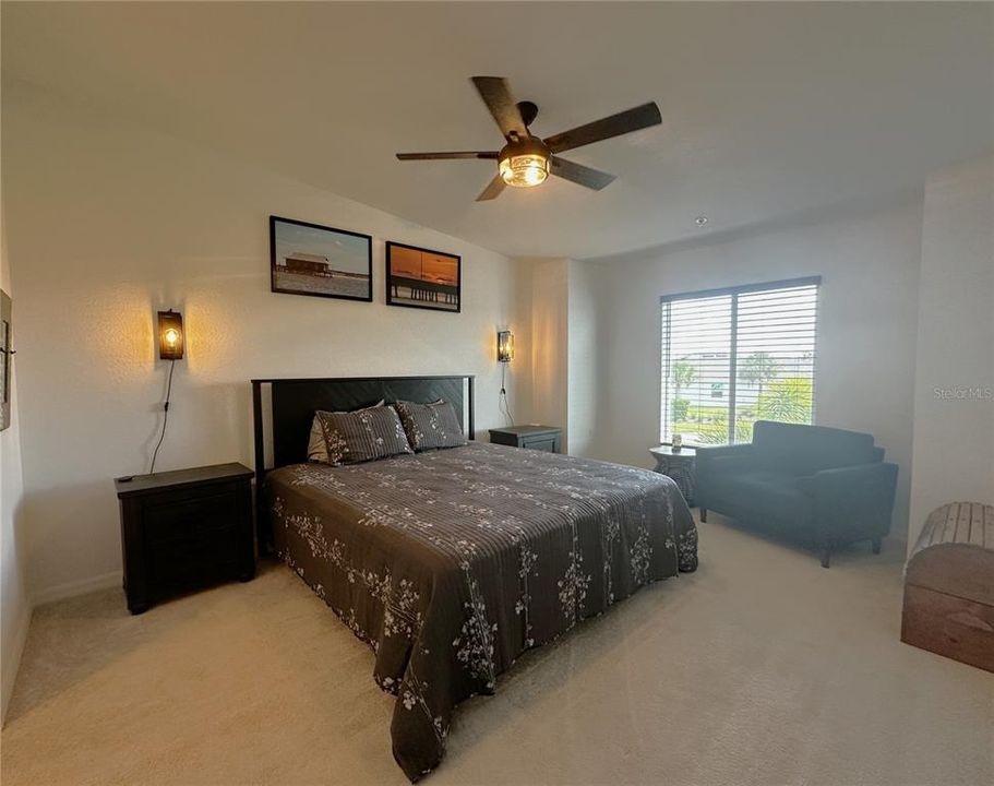 For Rent: $5,000 (2 beds, 2 baths, 1355 Square Feet)