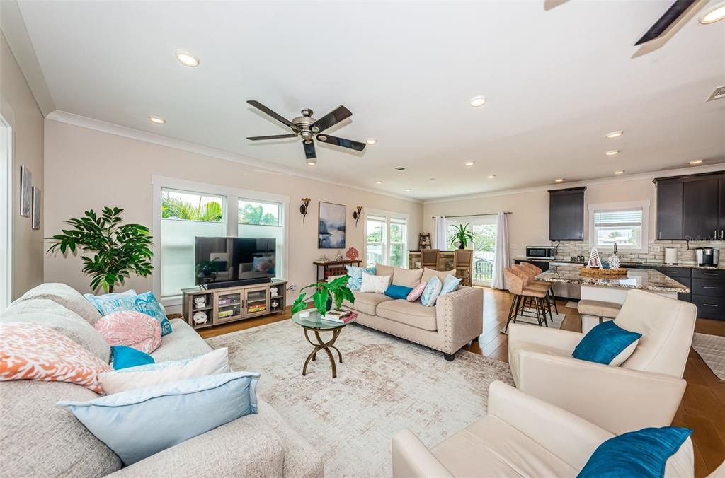 В аренду: $5,500 (3 спален, 2 ванн, 1772 Квадратных фут)