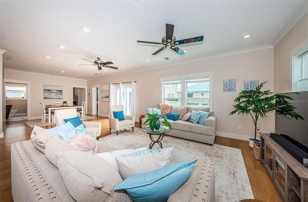 В аренду: $5,500 (3 спален, 2 ванн, 1772 Квадратных фут)