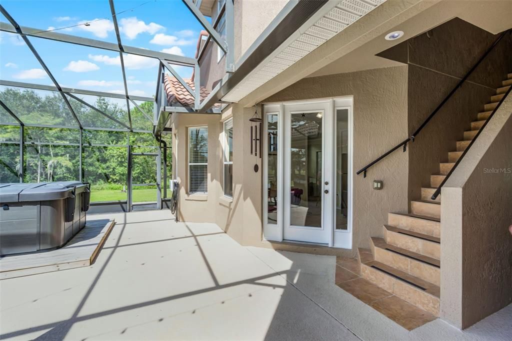 Activo con contrato: $725,000 (5 camas, 4 baños, 3187 Pies cuadrados)