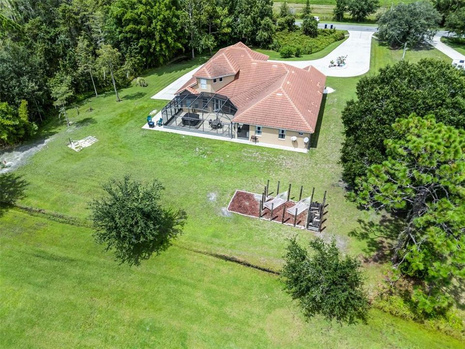 Activo con contrato: $725,000 (5 camas, 4 baños, 3187 Pies cuadrados)