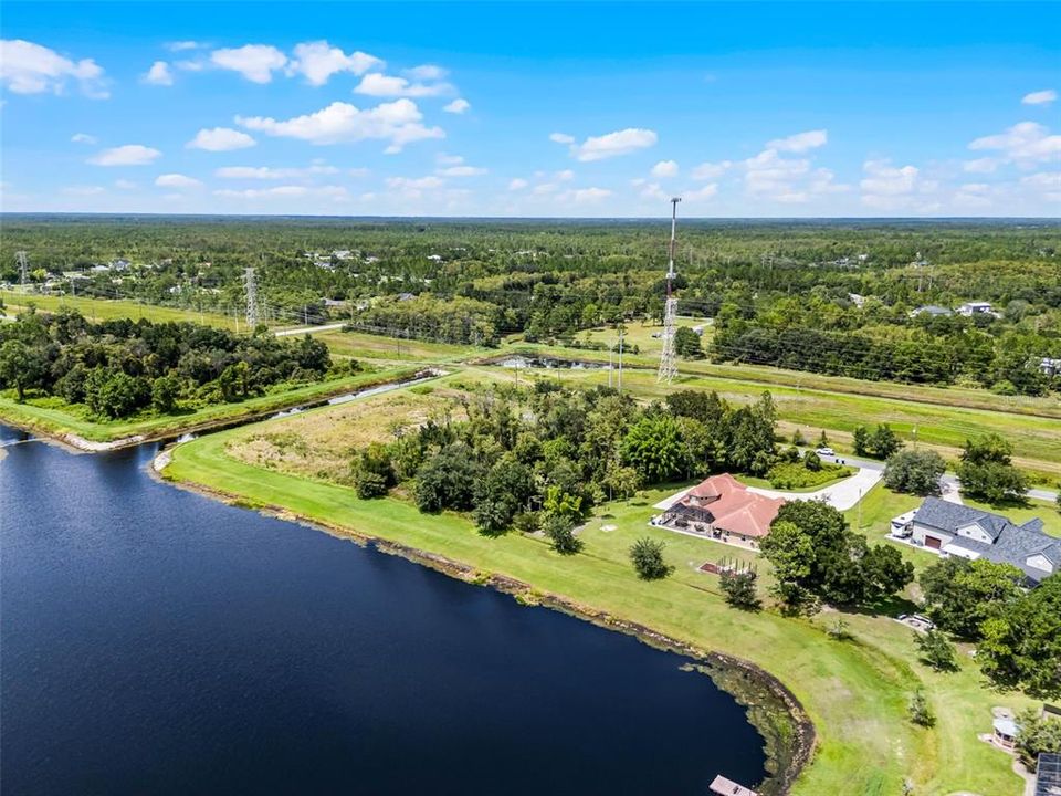 Activo con contrato: $725,000 (5 camas, 4 baños, 3187 Pies cuadrados)