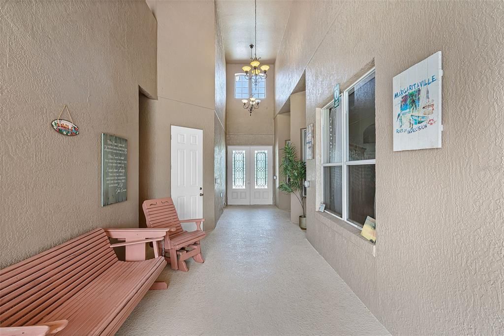 Activo con contrato: $725,000 (5 camas, 4 baños, 3187 Pies cuadrados)