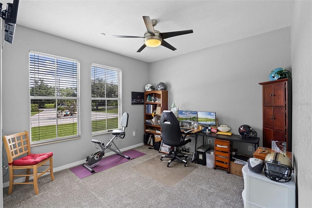 Activo con contrato: $725,000 (5 camas, 4 baños, 3187 Pies cuadrados)