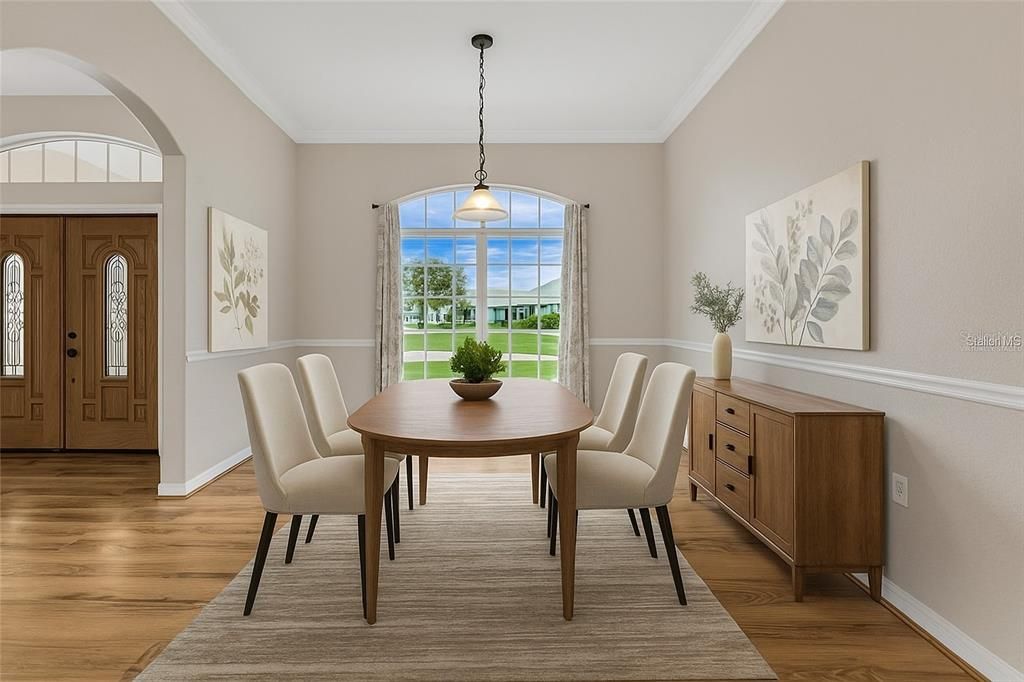 合同活跃: $409,900 (3 贝兹, 2 浴室, 2363 平方英尺)