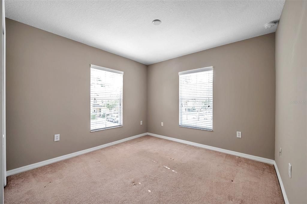 На продажу: $200,000 (3 спален, 2 ванн, 1363 Квадратных фут)