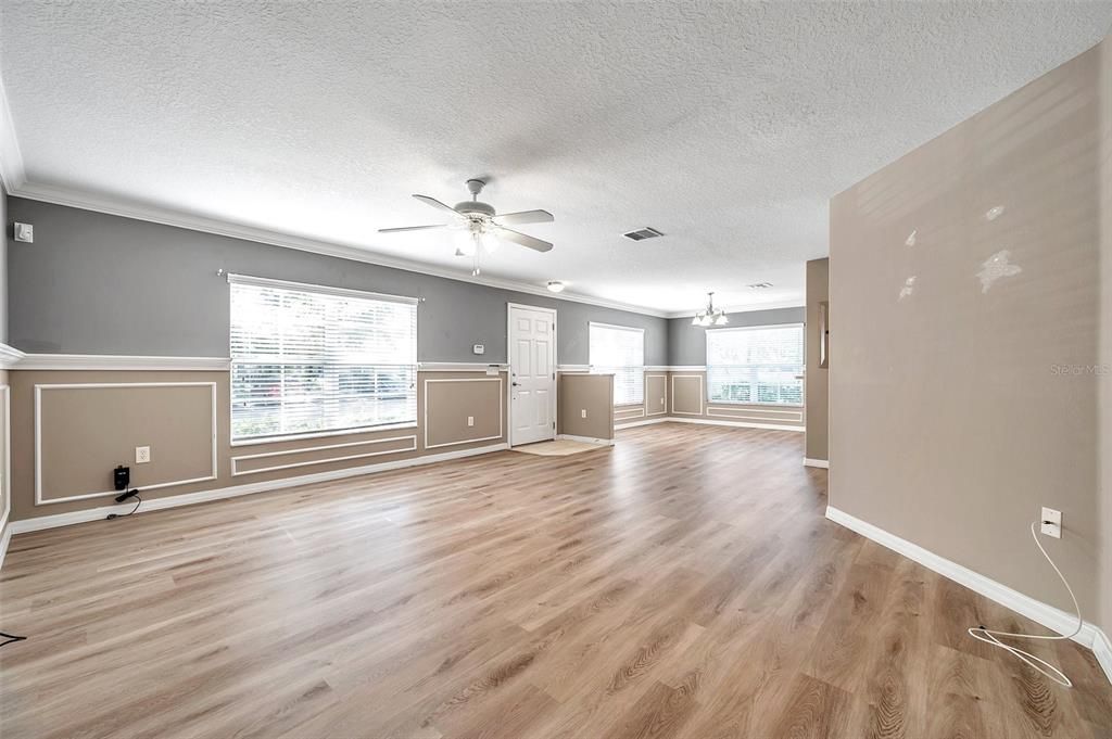 На продажу: $200,000 (3 спален, 2 ванн, 1363 Квадратных фут)