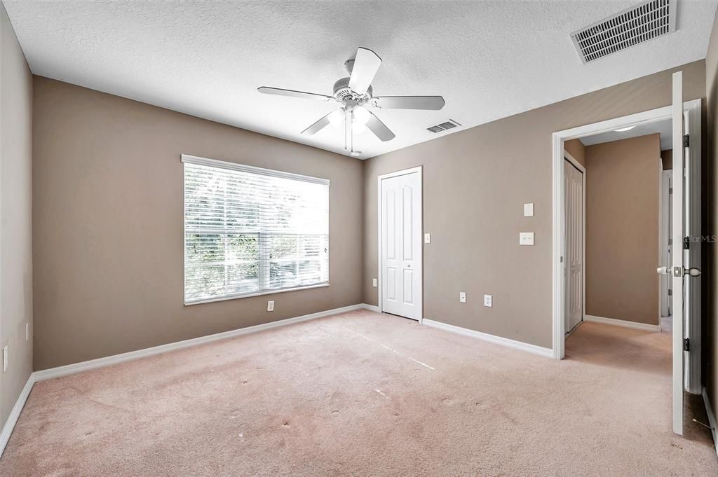 На продажу: $200,000 (3 спален, 2 ванн, 1363 Квадратных фут)